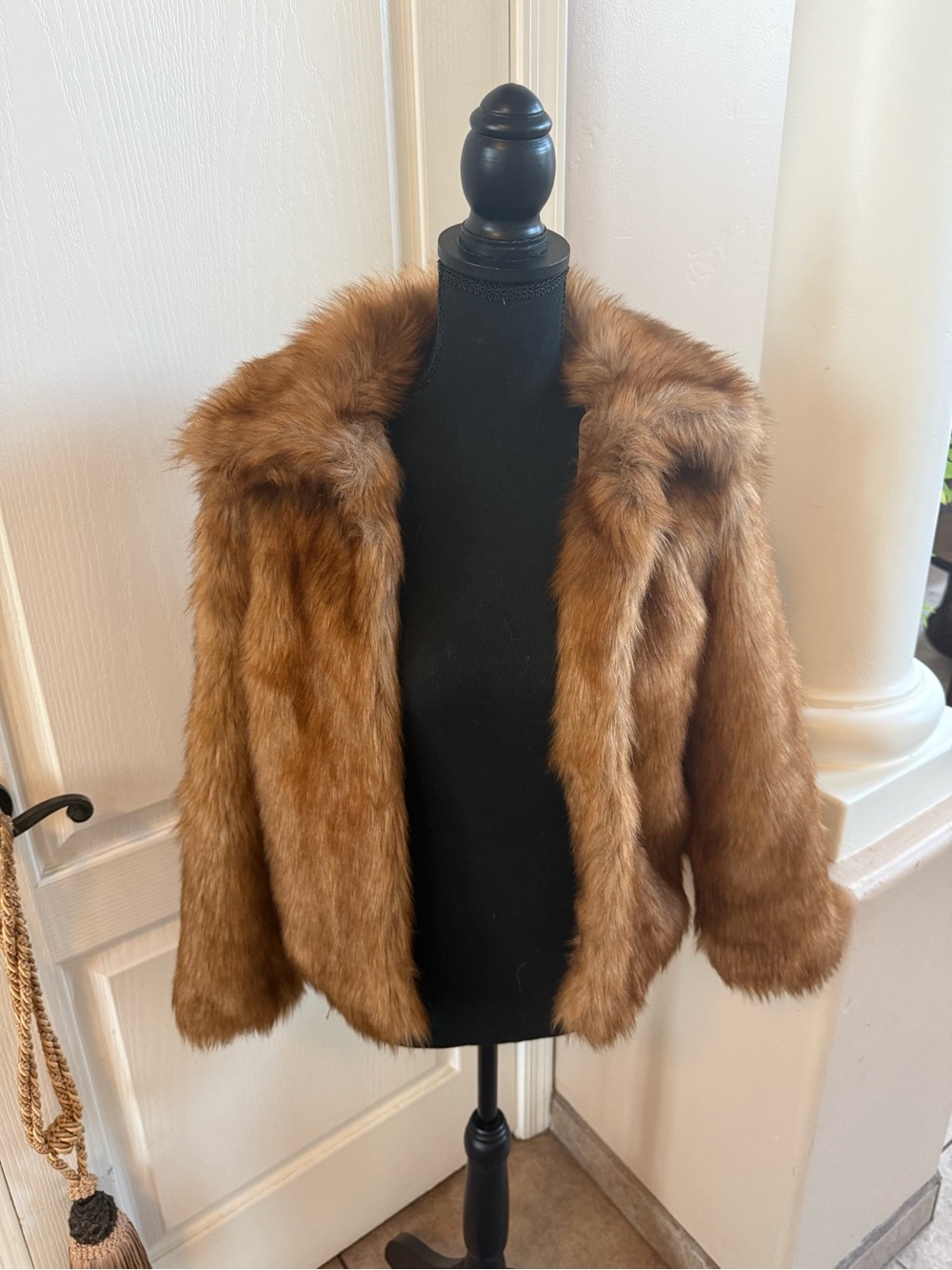Abercrombie & Fitch Women's Faux Fur Jacket in Chestnut Fall Winter Glam